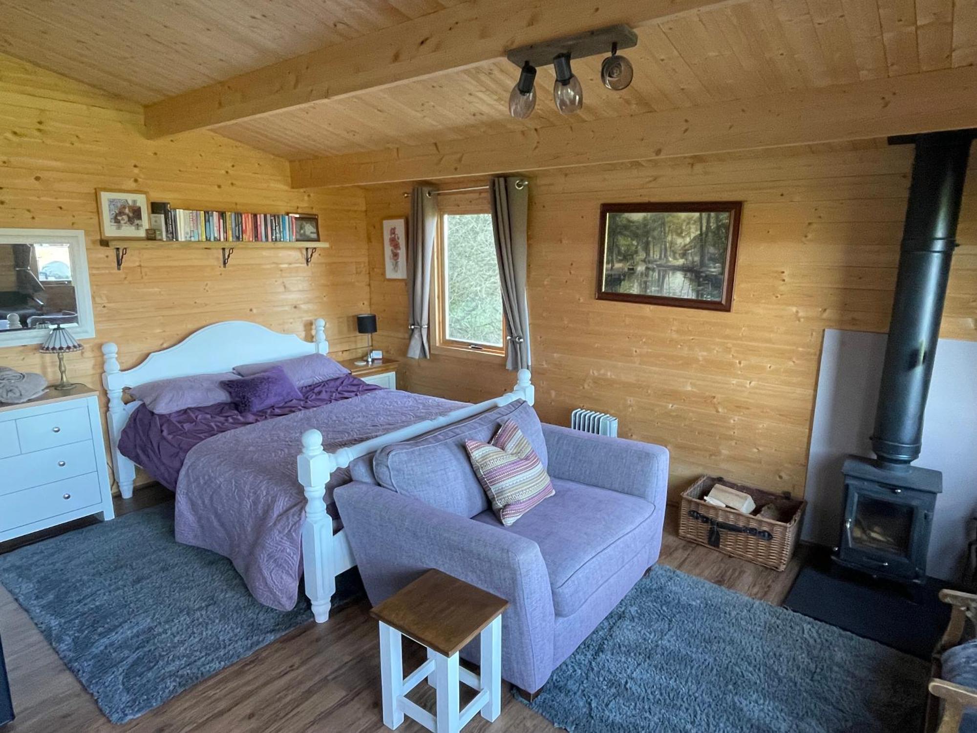 Cosy Cabin In Annie'S Meadow West Meon Dış mekan fotoğraf